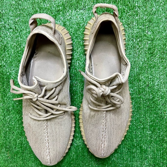 Adidas YZY Oxford Tan - Picture 5 of 8